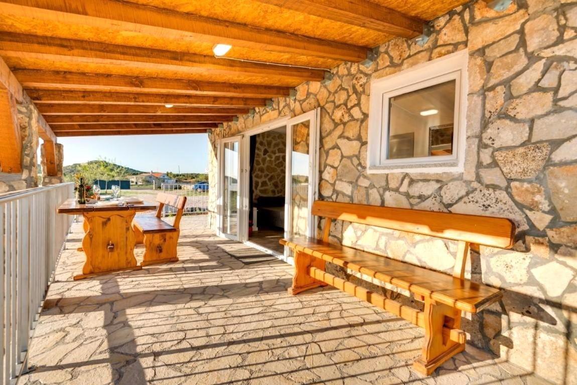 Holiday Home Juli With Jacuzzi Σίμπενικ Εξωτερικό φωτογραφία