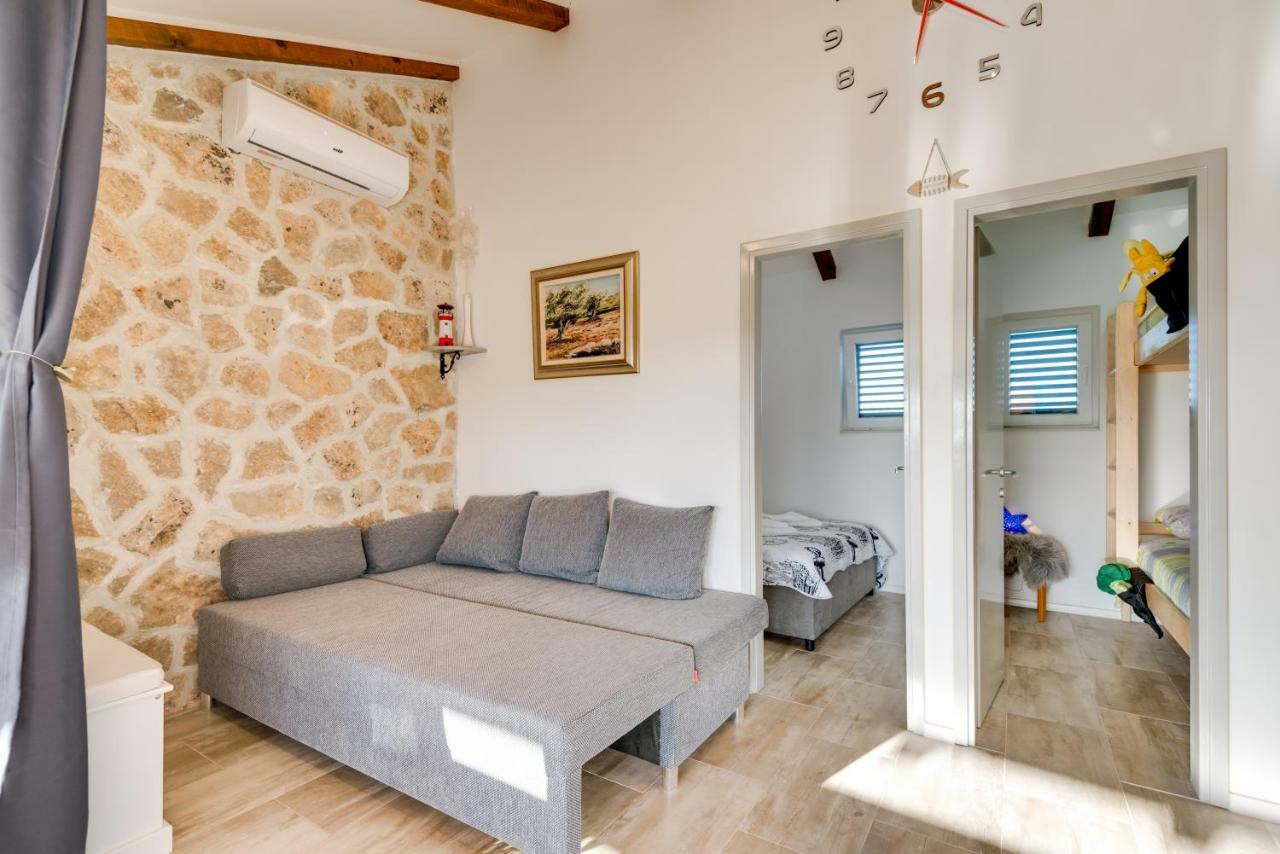 Holiday Home Juli With Jacuzzi Σίμπενικ Εξωτερικό φωτογραφία